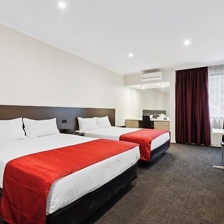 Quality Hotel Manor Mitcham Luaran gambar