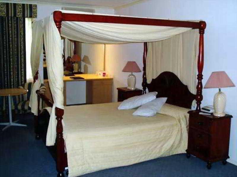 Quality Hotel Manor Mitcham Bilik gambar