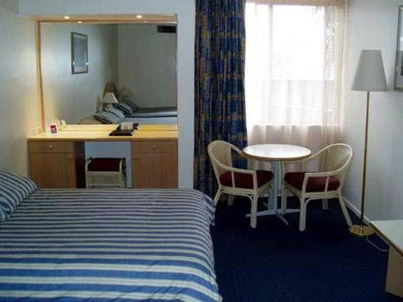 Quality Hotel Manor Mitcham Luaran gambar